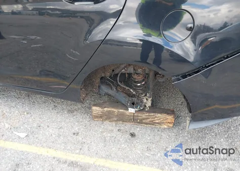 2018 Ford Fiesta Se z USA, uszkodzony, nr VIN 3FADP4BJ0JM146929